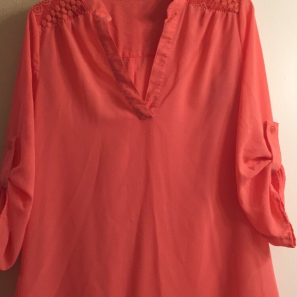 Coral top